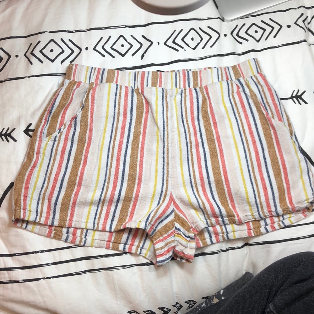 Comfy shorts with pockets